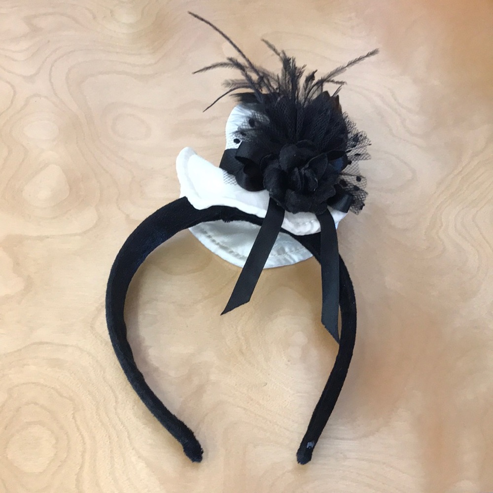 Victorian headband with little top hat